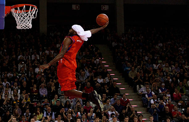 教练需要特 教练需要特